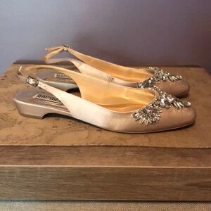 Badgley Mischka Jeweled Champagne Wedding Flat 8.5 No Box